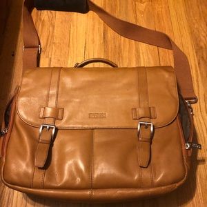 Kenneth Cole computed bag